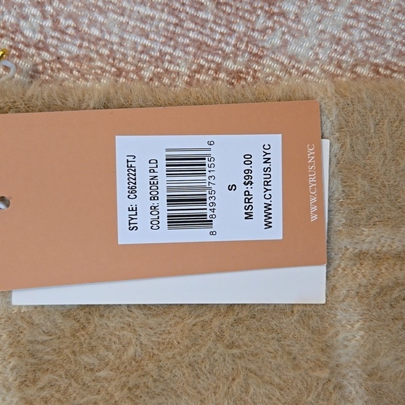 Cyrus Long Sleeve Soft and Stretchy Tan and Cream Crewneck Sweater - Size S - Picture 6 of 10